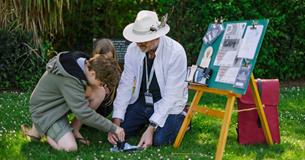Peddling Poetry with Christopher Jelley