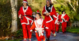 Santas on the Run Goes Freestyle